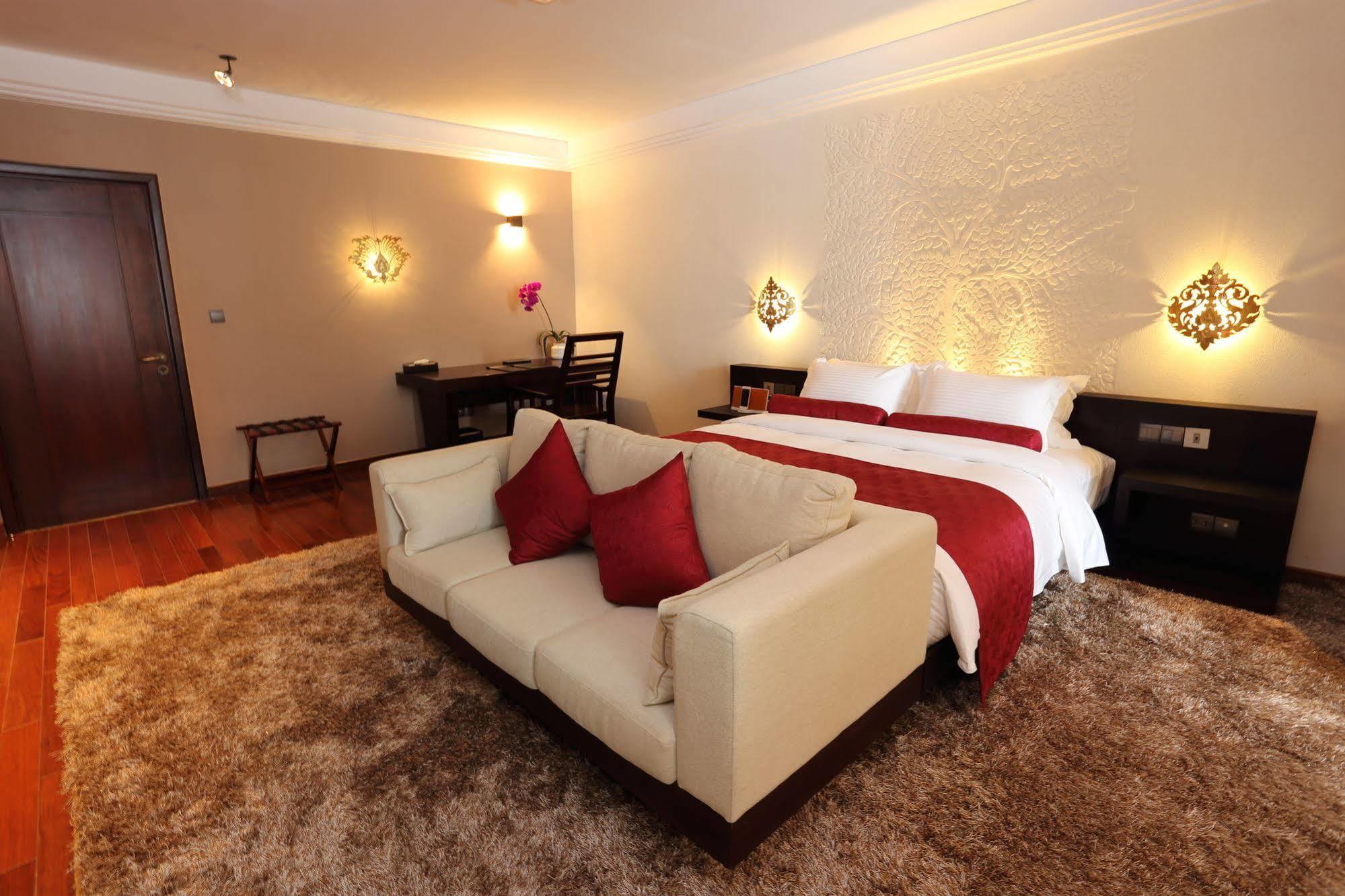 Arunreas Hotel Phnom Penh Eksteriør bilde